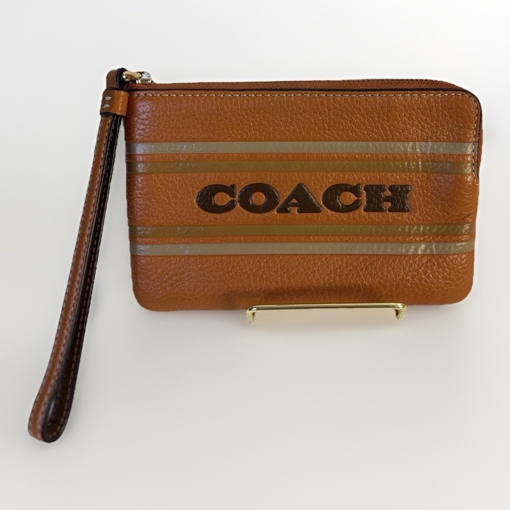 Coach‎ Corner Zip Orange Leather Wristlet w Coach Stripes Classic Retro